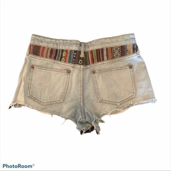 Free People Boho Sarape Denim Shorts Size 27 - Picture 3 of 7